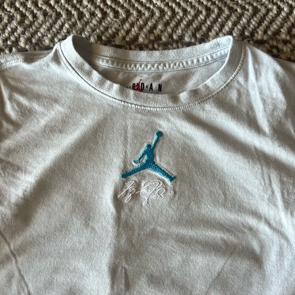Embroidered Nike Air Jordon Boys Shirt L